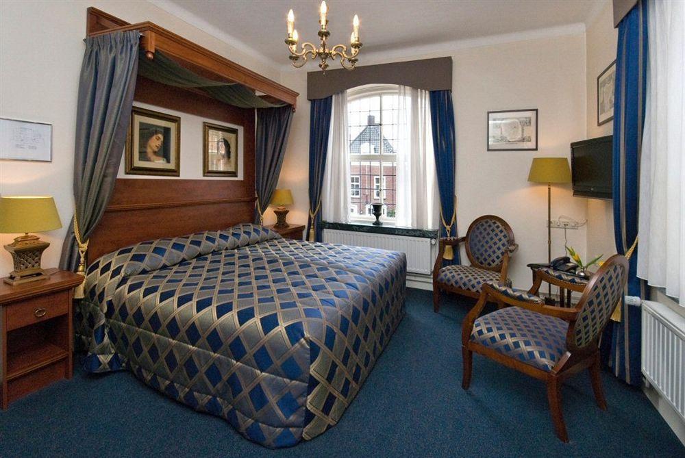 Villa-Hotel De Kroon Gennep Eksteriør bilde